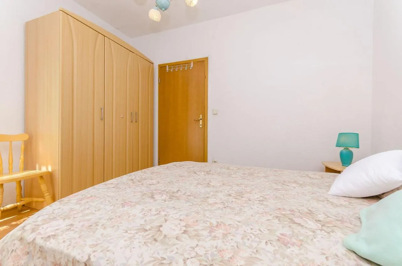 Apartments Stara Maslina Slatine