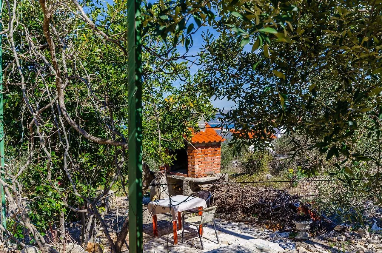 Apartments Stara Maslina Slatine Croatia